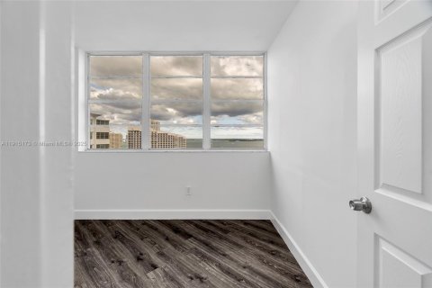 Copropriété à vendre à Miami, Floride: 4 chambres, 161.09 m2 № 2016630 - photo 17