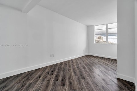 Copropriété à vendre à Miami, Floride: 4 chambres, 161.09 m2 № 2016630 - photo 22