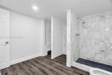 Copropriété à vendre à Miami, Floride: 4 chambres, 161.09 m2 № 2016630 - photo 27
