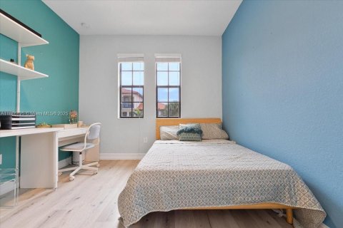 Touwnhouse à vendre à Pembroke Pines, Floride: 3 chambres, 208.66 m2 № 1983425 - photo 21