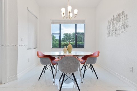 Touwnhouse à vendre à Pembroke Pines, Floride: 3 chambres, 208.66 m2 № 1983425 - photo 8