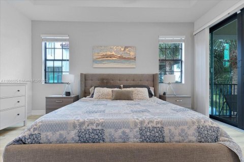 Touwnhouse à vendre à Pembroke Pines, Floride: 3 chambres, 208.66 m2 № 1983425 - photo 13