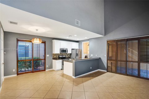 House in Port St. Lucie, Florida 3 bedrooms, 118.45 sq.m. № 1958210 - photo 24