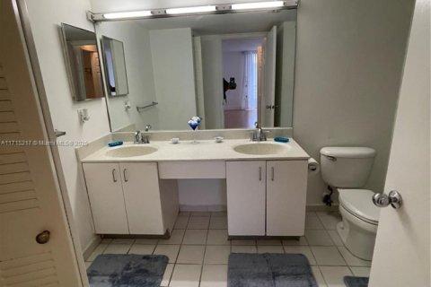 Купить кондоминиум в Авентура, Флорида 2 спальни, 91.97м2, № 1978772 - фото 12