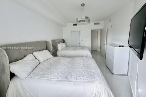 Copropriété à louer à Aventura, Floride: 2 chambres, 124.02 m2 № 1975308 - photo 7