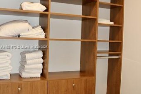 Copropriété à louer à Aventura, Floride: 2 chambres, 124.02 m2 № 1975308 - photo 13