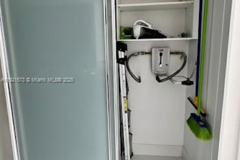 Copropriété à louer à Aventura, Floride: 2 chambres, 124.02 m2 № 1975308 - photo 17