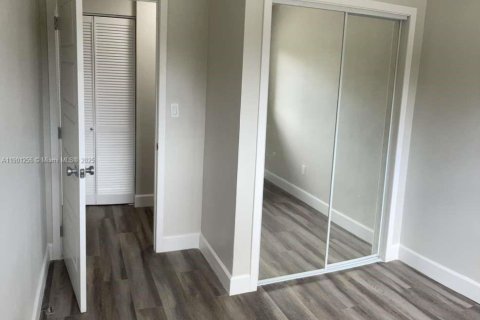 Villa ou maison à louer à Miami, Floride: 3 chambres, 74.32 m2 № 1957317 - photo 10