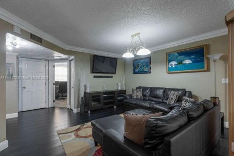 Condominio en venta en Homestead, Florida, 2 dormitorios, 90.12 m2 № 1887359 - foto 3