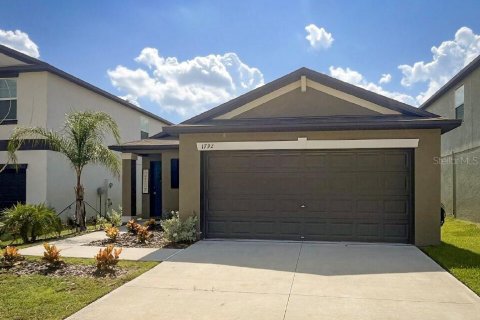 House in Lakeland, Florida 3 bedrooms, 129.51 sq.m. № 1910096 - photo 1