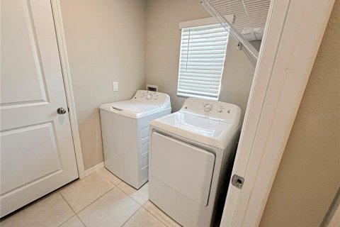 House in Lakeland, Florida 3 bedrooms, 129.51 sq.m. № 1910096 - photo 9