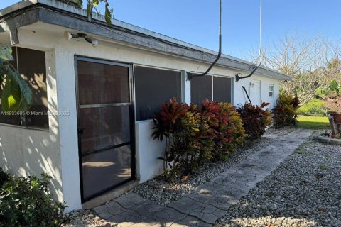 Casa en venta en Miami, Florida, 3 dormitorios, 102.84 m2 № 1818203 - foto 25