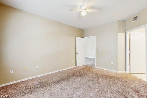 Condo in Orlando, Florida, 3 bedrooms  № 1669807 - photo 14