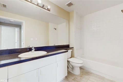 Condo in Orlando, Florida, 3 bedrooms  № 1669807 - photo 23