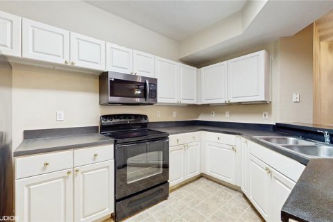 Condo in Orlando, Florida, 3 bedrooms  № 1669807 - photo 9