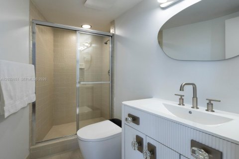 Купить кондоминиум в Авентура, Флорида 2 спальни, 105.91м2, № 2085446 - фото 16