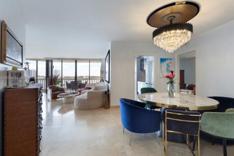 Купить кондоминиум в Авентура, Флорида 2 спальни, 105.91м2, № 2085446 - фото 4