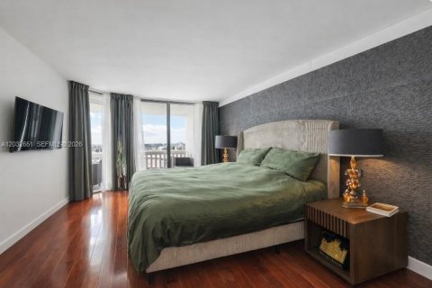Купить кондоминиум в Авентура, Флорида 2 спальни, 105.91м2, № 2085446 - фото 17