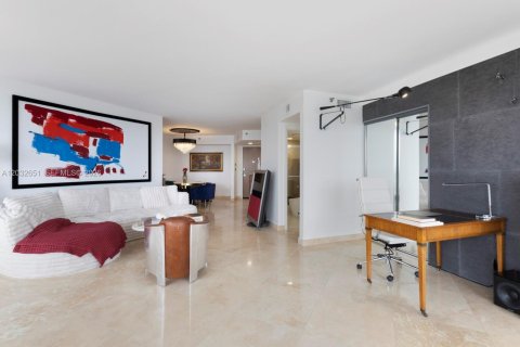 Купить кондоминиум в Авентура, Флорида 2 спальни, 105.91м2, № 2085446 - фото 12
