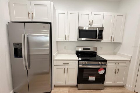 Condominio en alquiler en Altamonte Springs, Florida, 3 dormitorios, 131.09 m2 № 1793026 - foto 9