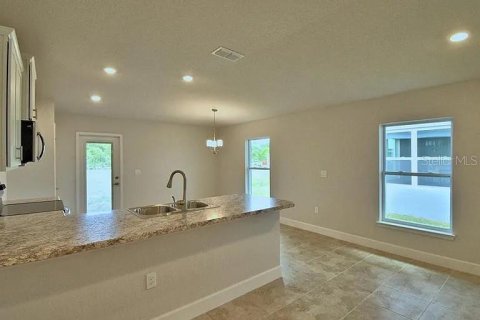 Casa en alquiler en Winter Haven, Florida, 3 dormitorios, 131.74 m2 № 2097140 - foto 13