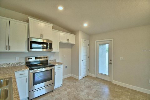 Casa en alquiler en Winter Haven, Florida, 3 dormitorios, 131.74 m2 № 2097140 - foto 7