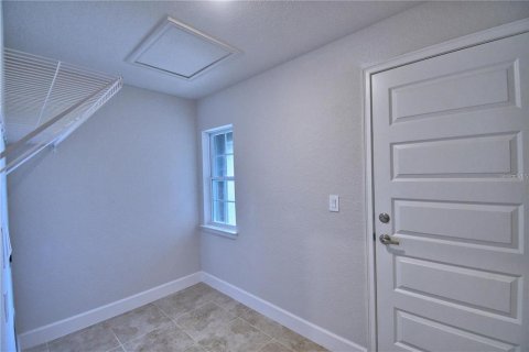 Casa en alquiler en Winter Haven, Florida, 3 dormitorios, 131.74 m2 № 2097140 - foto 4