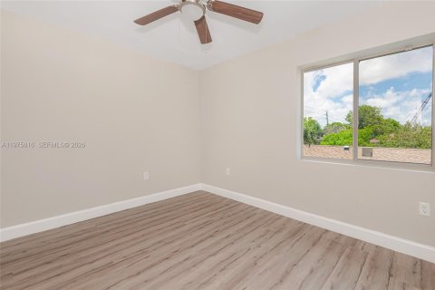 Townhouse in Fort Lauderdale, Florida 3 bedrooms, 95.88 sq.m. № 2040071 - photo 13