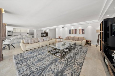 Condo in Key Biscayne, Florida, 3 bedrooms № 2069830 - photo 4