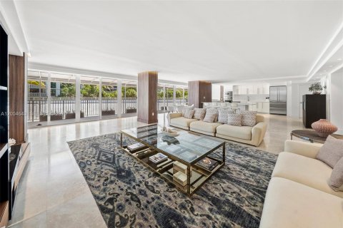 Condo in Key Biscayne, Florida, 3 bedrooms № 2069830 - photo 7