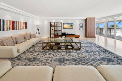 Condo in Key Biscayne, Florida, 3 bedrooms № 2069830 - photo 8