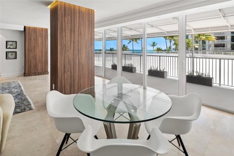 Condo in Key Biscayne, Florida, 3 bedrooms № 2069830 - photo 10