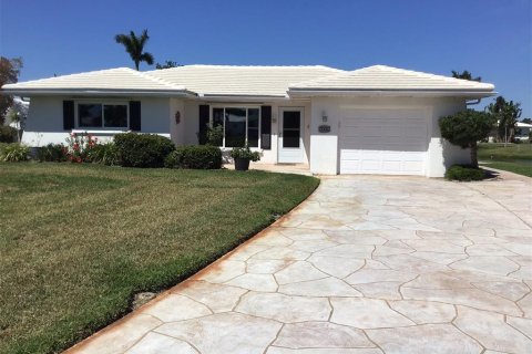Villa ou maison à vendre à Bradenton, Floride: 2 chambres, 147.71 m2 № 1590521 - photo 2