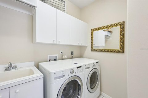 Casa en venta en Sarasota, Florida, 2 dormitorios, 156.63 m2 № 1914168 - foto 21
