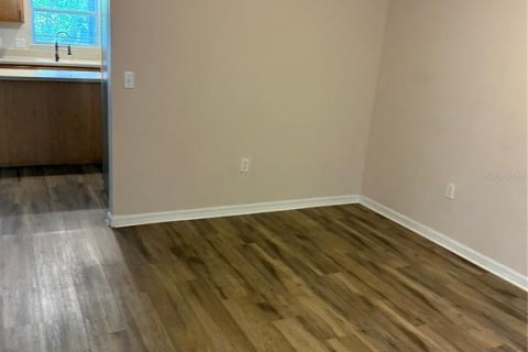 Купить виллу или дом в Хейнс-Сити, Флорида 9 комнат, 205.78м2, № 1775690 - фото 24