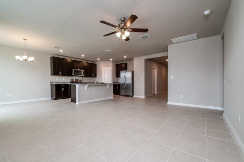 Villa ou maison à louer à Plant City, Floride: 4 chambres, 181.81 m2 № 1905148 - photo 3