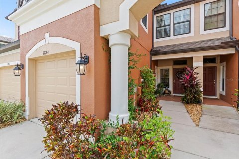 Touwnhouse à vendre à Bradenton, Floride: 3 chambres, 177.26 m2 № 2400047 - photo 2