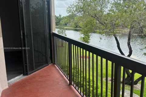Copropriété à vendre à Sunrise, Floride: 1 chambre, 69.12 m2 № 1946390 - photo 10