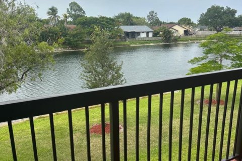 Copropriété à vendre à Sunrise, Floride: 1 chambre, 69.12 m2 № 1946390 - photo 9