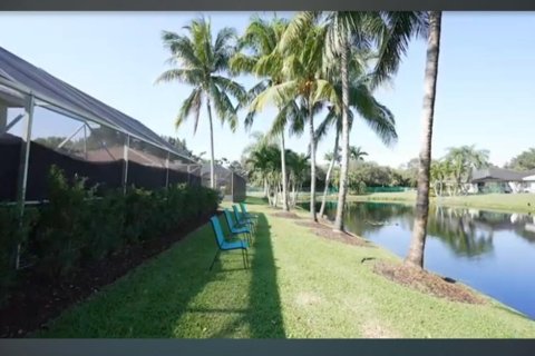 House in Cooper City, Florida 5 bedrooms, 245.63 sq.m. № 2402436 - photo 26