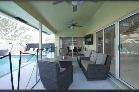 House in Cooper City, Florida 5 bedrooms, 245.63 sq.m. № 2402436 - photo 24