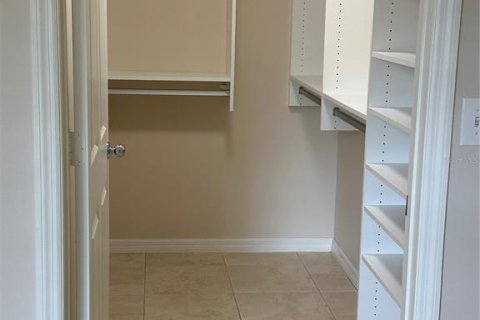 Copropriété à louer à Sarasota, Floride: 1 chambre, 87.33 m2 № 2413759 - photo 9