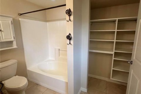 Copropriété à louer à Sarasota, Floride: 1 chambre, 87.33 m2 № 2413759 - photo 16