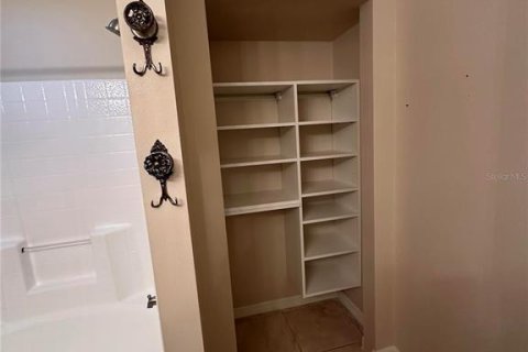 Copropriété à louer à Sarasota, Floride: 1 chambre, 87.33 m2 № 2413759 - photo 15