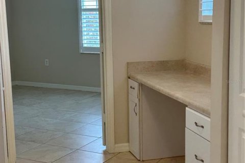 Copropriété à louer à Sarasota, Floride: 1 chambre, 87.33 m2 № 2413759 - photo 8