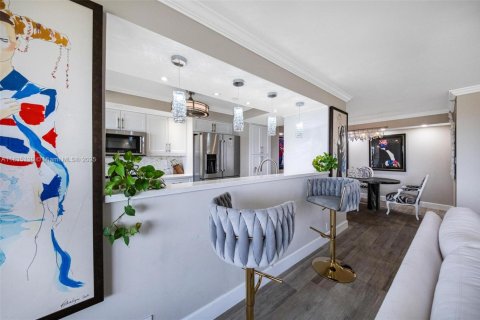 Copropriété à vendre à Miami, Floride: 2 chambres, 126.63 m2 № 1821788 - photo 8
