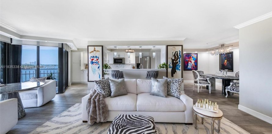 Condo à Miami, Floride, 2 chambres  № 1821788