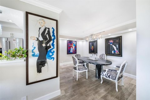 Copropriété à vendre à Miami, Floride: 2 chambres, 126.63 m2 № 1821788 - photo 15