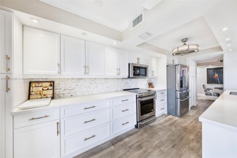 Copropriété à vendre à Miami, Floride: 2 chambres, 126.63 m2 № 1821788 - photo 9
