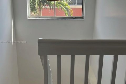 Adosado en venta en Doral, Florida, 3 dormitorios, 112.41 m2 № 1938590 - foto 6